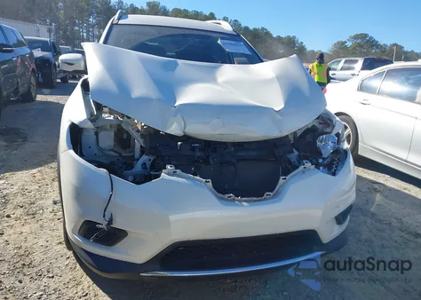 2016 Nissan Rogue Sv z USA, uszkodzony, nr VIN JN8AT2MV3GW154467